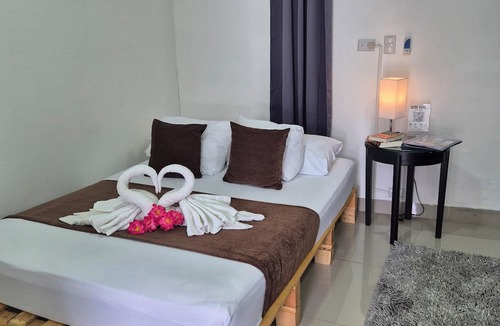 Pavas Bed & Breakfast | BnB Eco Stay