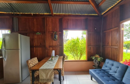 La Fortuna Cabin | Cabin in La Fortuna, Costa Rica. Cabin Ceiba EcoContainer in La Fortuna