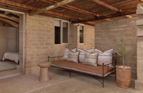 HaArava HaTikhona Hotel | Moa Living