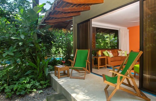 Playa Guiones Hotel | Olas Verdes Hotel