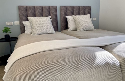 Nachlaot Apartment | Charming Kosher Duplex with Balcony, City Center, next to Machane Yehuda Market!
