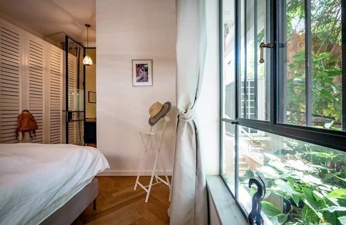Tel Aviv Apartment | Retro Style Chic Apartment