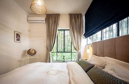 Tel Aviv Apartment | Retro Style Chic Apartment