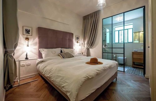 Tel Aviv Apartment | Retro Style Chic Apartment