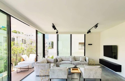 Tel Aviv Apartment | Yavne Brillant - Three Bedroom Apartment, Sleeps 6
