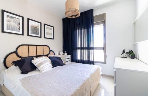 Kiryat HaLeom Apartment | Stylish 1 Bedrooms Parking At City Gate