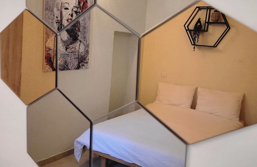 German Colony Apartment | Maya Guest House-GermanColony&BahaiGardn