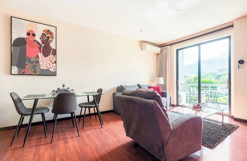 Escazu Apartment | Convenient Flat in Prime Location - Pubs and Rest