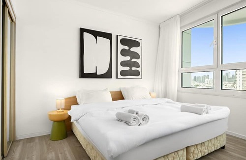 Tel Aviv Promenade Apartment | Beachfront Property with Balcony