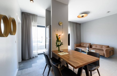 Tel Aviv Apartment | The Roof - By Sea Land Suites