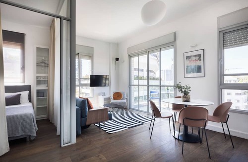 Kerem HaTeimanim Apartment | Bauhaus Boutique by TLV2rent