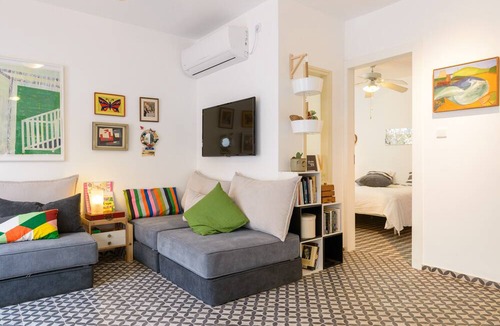 Neve Tzedek Apartment | Neve Tzedek Gem Private Patio & Parking | FeelHome