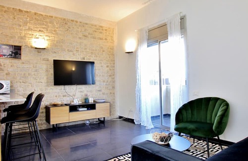 Old North Apartment | GORGEOUS 2 BEDROOMS APARTMENT WITH SUN BALCONY & SEA VIEW IN A TOP LOCATION!