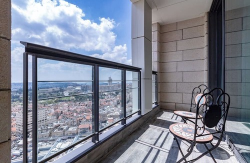 Nachlaot Condo | JTower Magical 4BR Parking with amazing view, city center