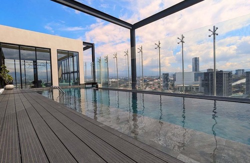 Rohrmoser Apartment | Enjoy Sunsets at Fully Equipped 2BR Condo