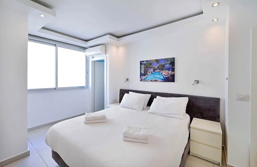 Tel Aviv Promenade Apartment | Fragrant Flower 3BR by HolyGuest - Free Parking
