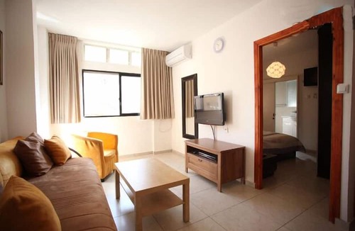 Kerem HaTeimanim Apartment | Sea Suites Apartments