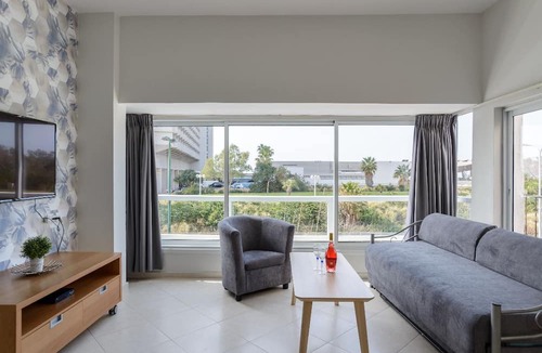 Kerem HaTeimanim Apartment | Sea Suites Apartments