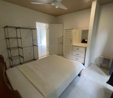 El Cerro Apartment | Apartamento Manuel Antonio, monos, playa, naturaleza