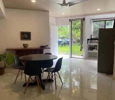 El Cerro Apartment | Apartamento Manuel Antonio, monos, playa, naturaleza