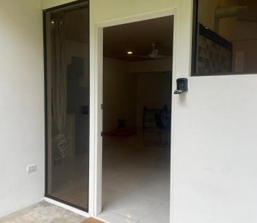 El Cerro Apartment | Apartamento Manuel Antonio, monos, playa, naturaleza
