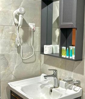 Al-Maghtas Hotel | Luxury cMp