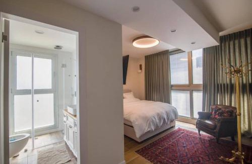 Haifa Apartment | Beafront Pethouse 3 Bdrms W Jacuzzi