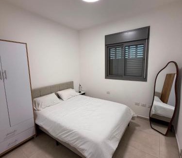 Kiryat Gat Apartment | Keren Home 3 Bdr Karmei Gat-Kiriat Gat