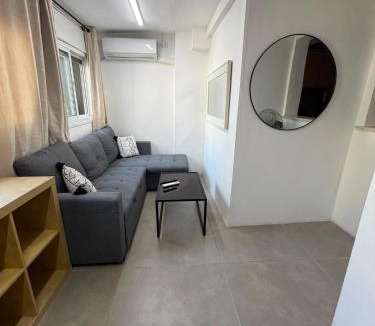 Nahariya Apartment | יחידת דיור שקטה נעימה
