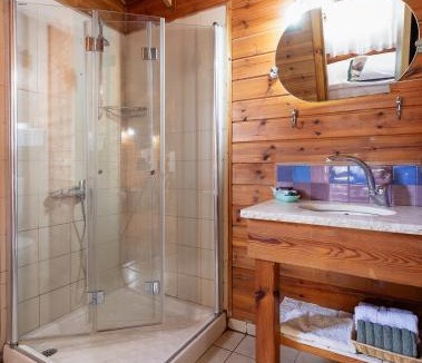 Mateh Asher Cabin | בקתות מול השקיעה