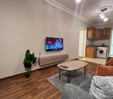 Al Jubeiha Apartment | Family house