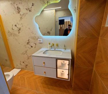 Haifa Apartment | ibiza By the Sea סוויטת יוקרה איביזה על הים