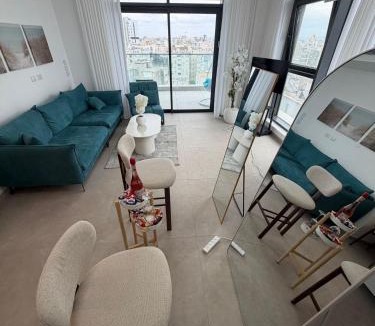 Netanya Apartment | פנינת הים בנתניה - דירות מהממות עם ממ"ד וג'קוזי פרטי במרפסת בבניין חדש