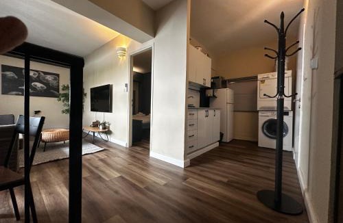 Kerem HaTeimanim Apartment | Prime Location! 1 bedroom apt in TLV beating Heart