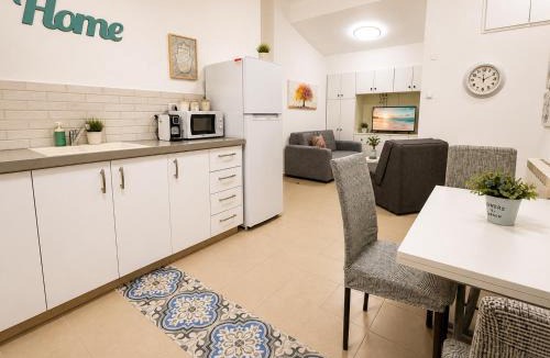 Meona House | המקום של ברקו