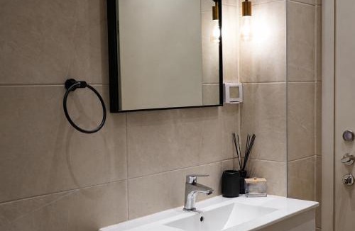 Jisr az-Zarqa Apartment | Turquoise chalet - Luxury 3BR Apartment with Private Pool