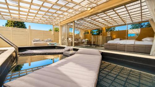 Manot Apartment | Liberty spa & suites - שלוש סוויטות ושתי ווילות מהממות עם בריכה פרטית