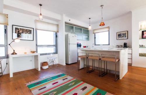 Neve Tzedek Apartment | Miklat Luxury Condo & Spectacular View By Feelhome
