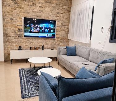 Migdal Apartment | הפינה של פנינה במושבה - דירה משפחתית מהממת