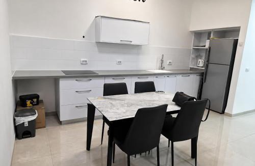 Migdal Apartment | הפינה של פנינה במושבה - דירה משפחתית מהממת