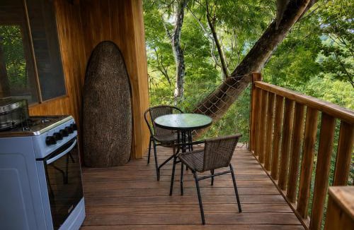 Lepanto Ski Chalet | Luxury treehouse with Jacuzzi and nature