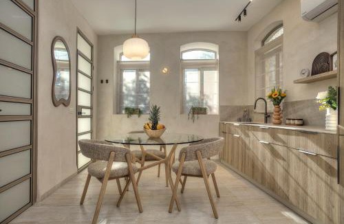 Safed Old City Apartment | Sahara Suite - סהרה סוויט