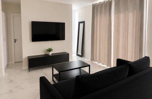 Netanya Apartment | The White Marble Apartment l 1BR in the Heart of Netanya