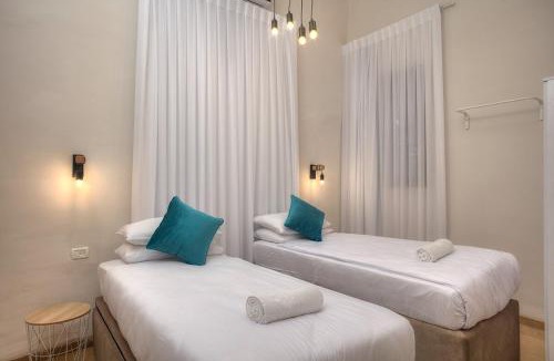 Safed Old City Apartment | Tira Baatika - טירה בעתיקה