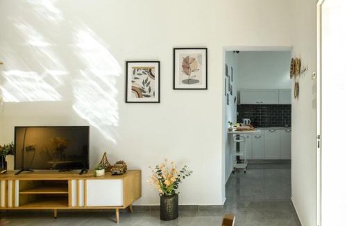 Haifa Apartment | Charming Home in the Heart of Haifa by Sea N Rent