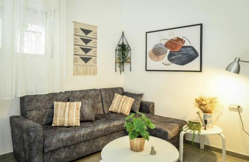 Haifa Apartment | Charming Home in the Heart of Haifa by Sea N Rent