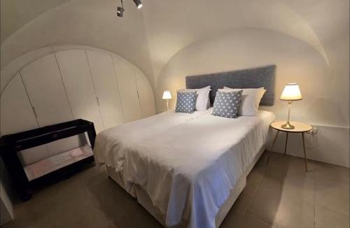 Musrara Apartment | Kosher -Shivtai Israel 4BDR by Jerusalem Stone