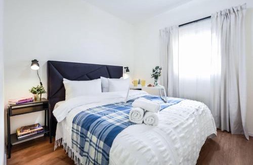 Tel Aviv City Center Apartment | Mamad Charming 1BR Apt with Balcony with Mamad