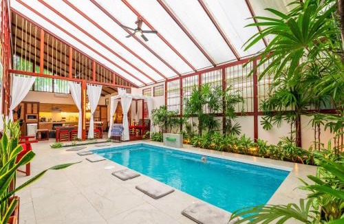 Chiguata Villa | Uva Blue Villas - Pool House - AC, 3 bedrooms, 8 guests, Indoor pool with spill