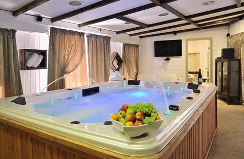Tiberias Old City House | אחוזת האושר